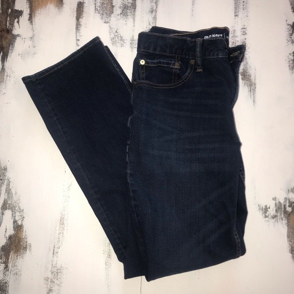 Old Navy Straight Built-In Flex Jeans